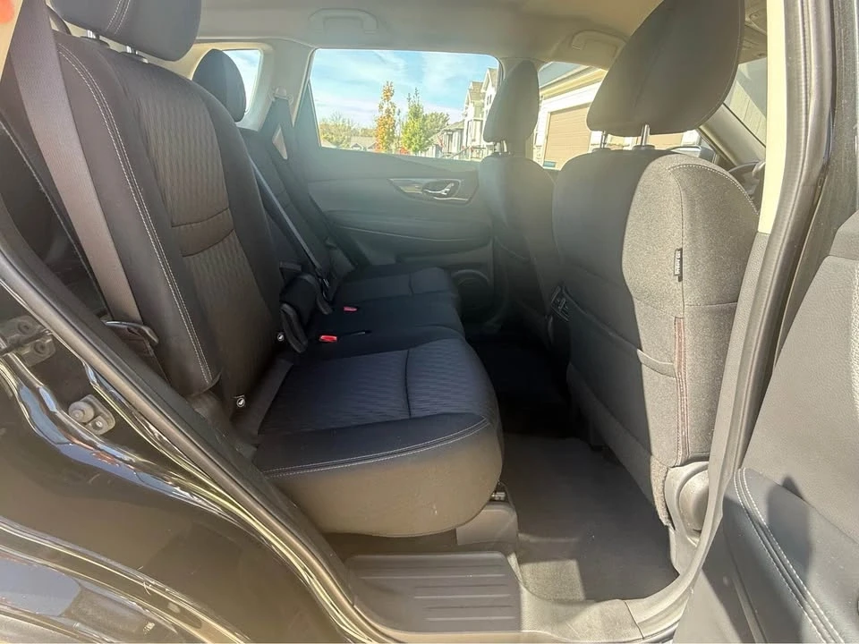 2018 Nissan Rogue - Image 12 of 16
