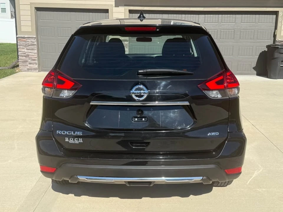 2018 Nissan Rogue - Image 4 of 16