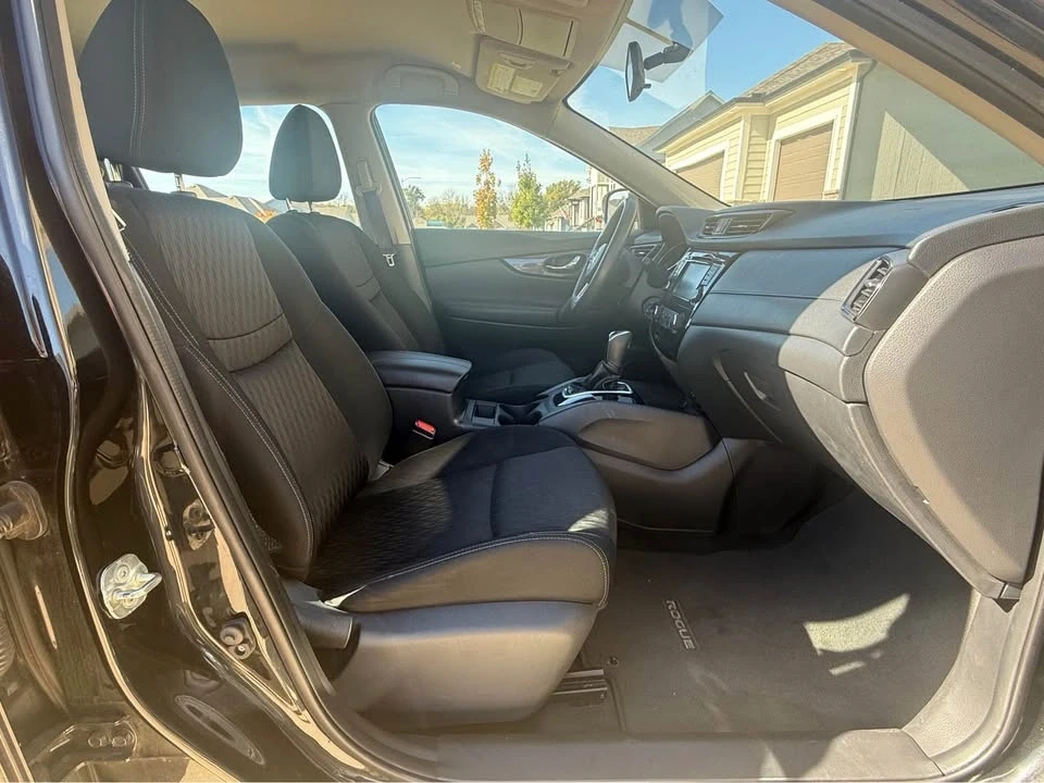 2018 Nissan Rogue - Image 13 of 16