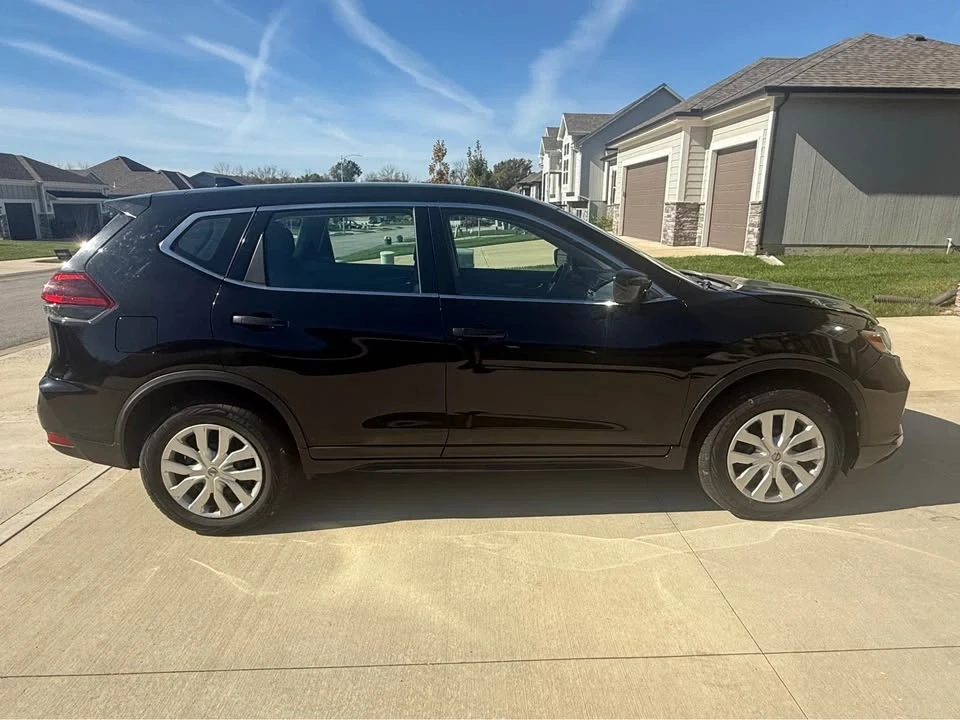 2018 Nissan Rogue - Image 6 of 16