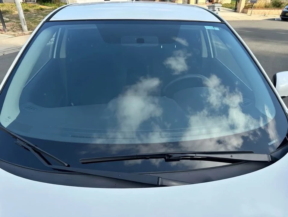 2018 Nissan Rogue - Image 10 of 16