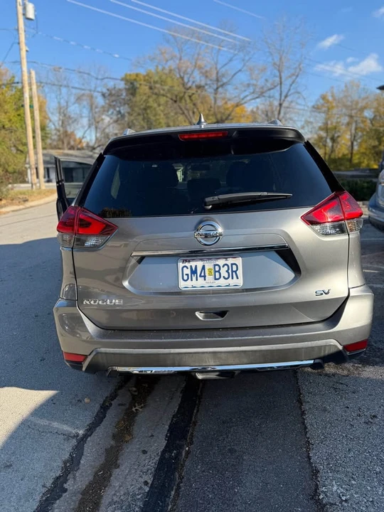 2018 Nissan Rogue - Image 15 of 15