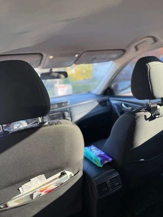 2018 Nissan Rogue - Image 13 of 15