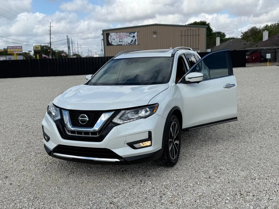 2018 Nissan Rogue - Image 2 of 19