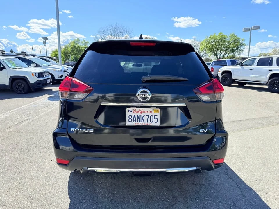 2018 Nissan Rogue - Image 2 of 16