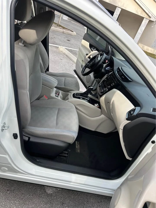 2018 Nissan Rogue - Image 4 of 7