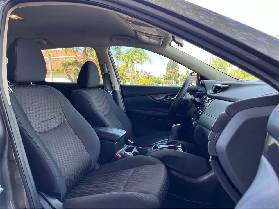 2018 Nissan Rogue - Image 12 of 15