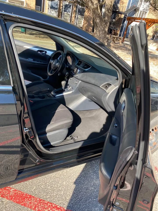 2018 Nissan Sentra 7th Gen - Image 4 of 8