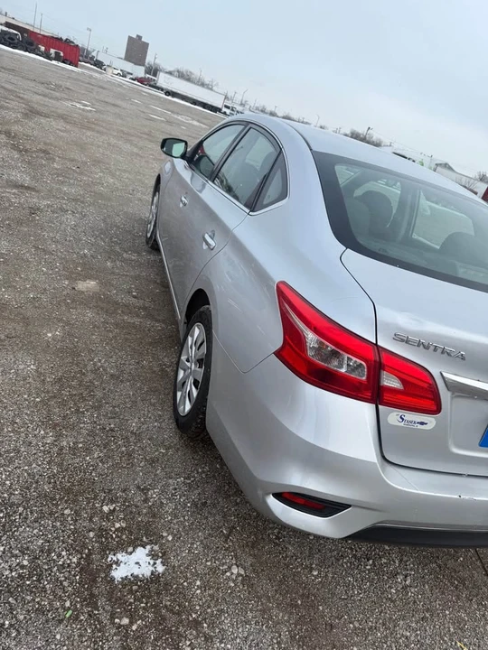 2018 Nissan Sentra 7th Gen - Image 5 of 12