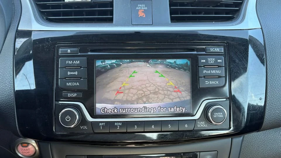 2018 Nissan Sentra 7th Gen - Image 16 of 20