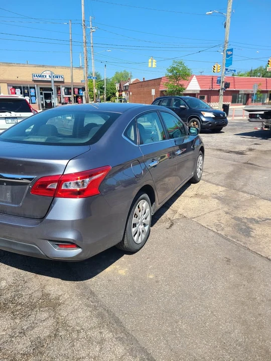 2018 Nissan Sentra 7th Gen - Image 5 of 8