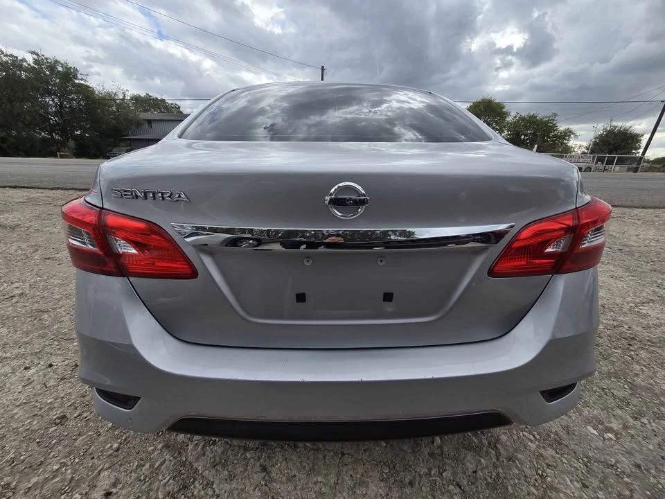 2018 Nissan Sentra 7th Gen - Image 5 of 11