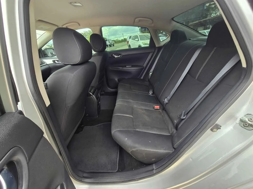2018 Nissan Sentra 7th Gen - Image 10 of 12