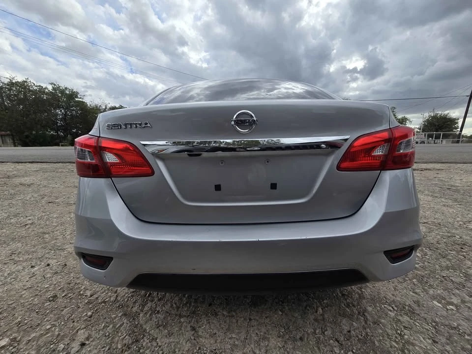 2018 Nissan Sentra 7th Gen - Image 4 of 12