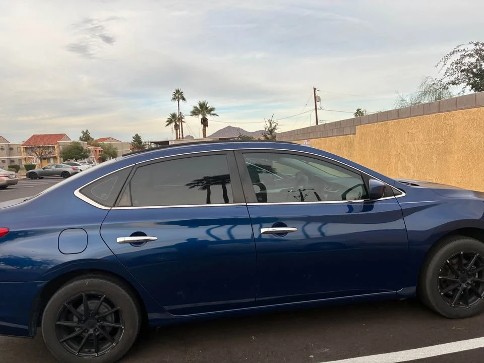 2018 Nissan Sentra 7th Gen - Image 5 of 9