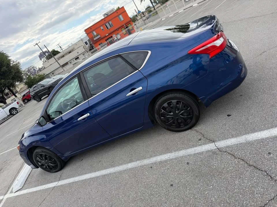 2018 Nissan Sentra 7th Gen - Image 10 of 19