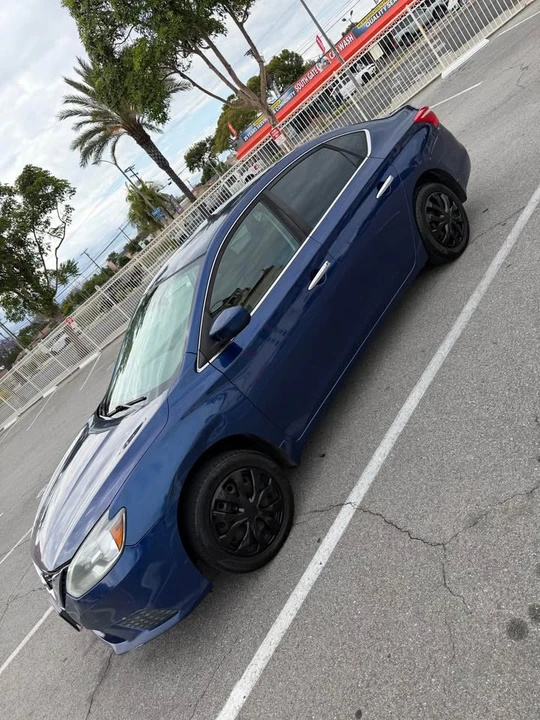 2018 Nissan Sentra 7th Gen - Image 2 of 19