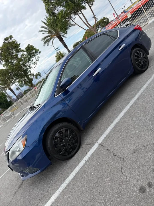 2018 Nissan Sentra 7th Gen - Image 13 of 19