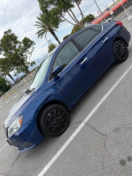 2018 Nissan Sentra 7th Gen - Image 12 of 19