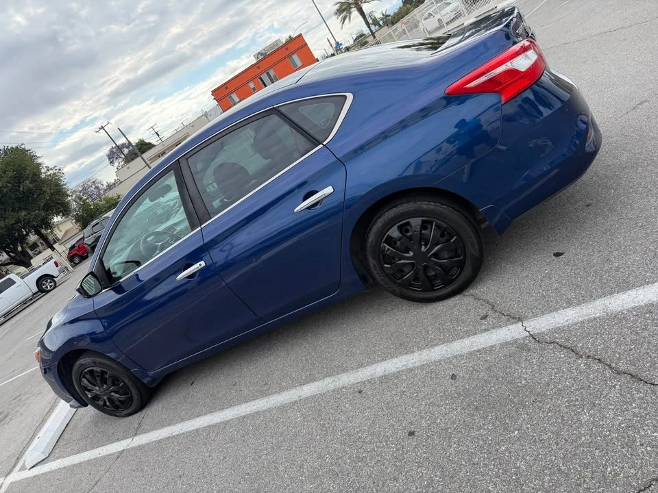 2018 Nissan Sentra 7th Gen - Image 9 of 19