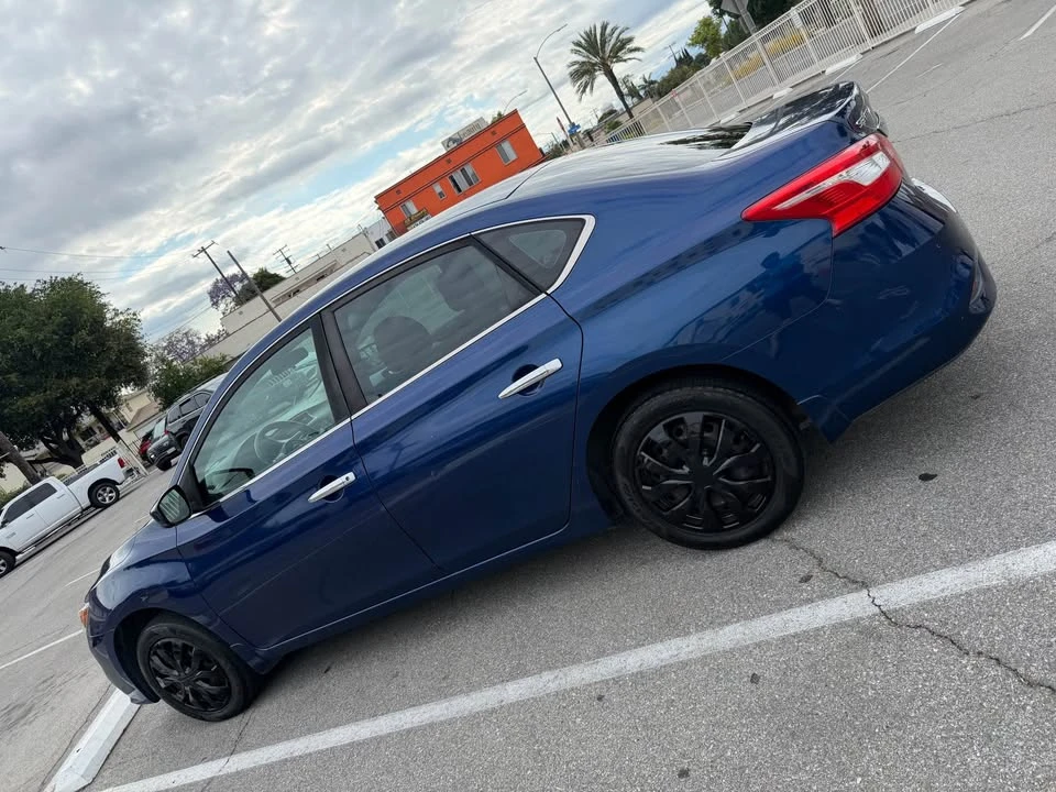 2018 Nissan Sentra 7th Gen - Image 11 of 19