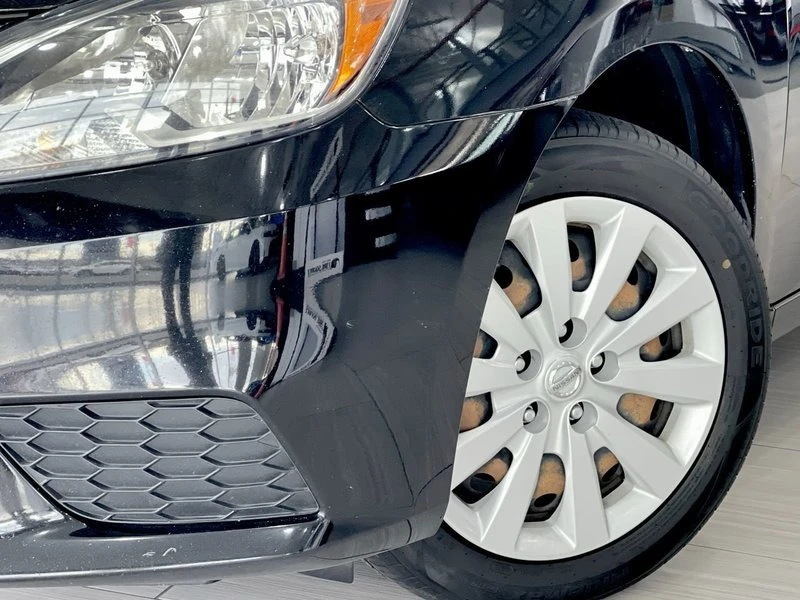 2018 Nissan Sentra 7th Gen - Image 13 of 20