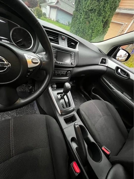 2018 Nissan Sentra 7th Gen - Image 7 of 19