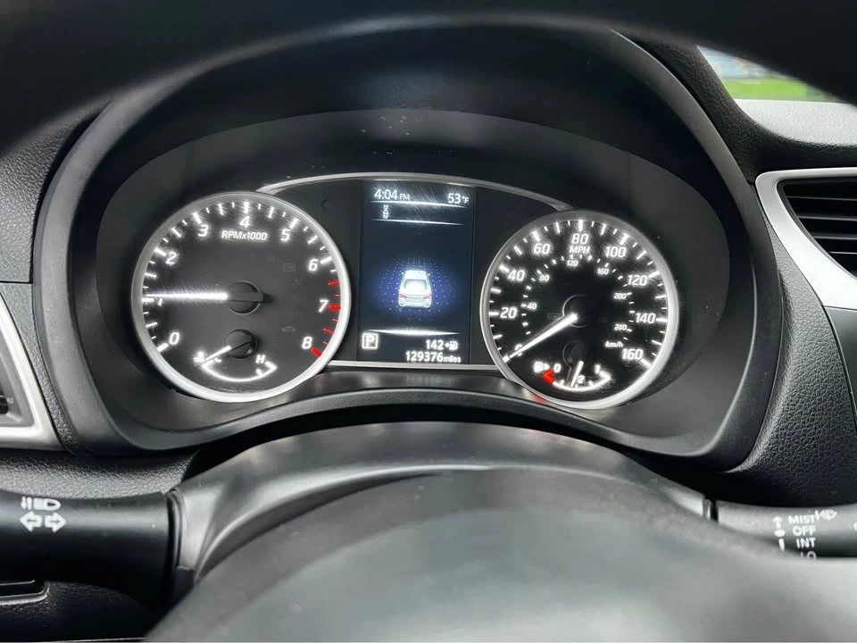 2018 Nissan Sentra 7th Gen - Image 15 of 19