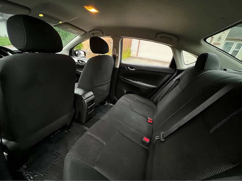 2018 Nissan Sentra 7th Gen - Image 10 of 19