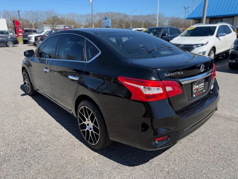 2018 Nissan Sentra 7th Gen - Image 6 of 15