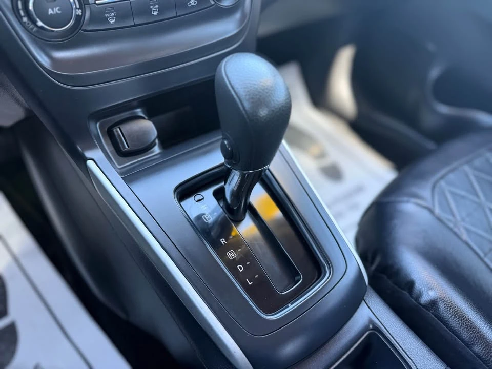 2018 Nissan Sentra 7th Gen - Image 14 of 15
