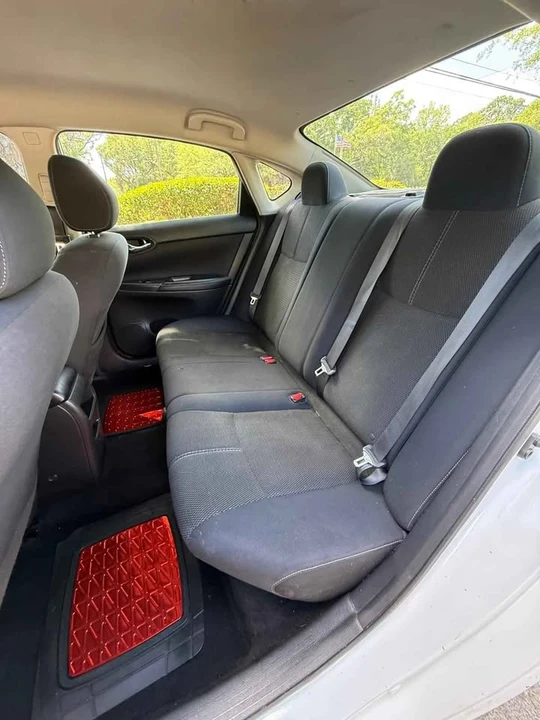 2018 Nissan Sentra 7th Gen - Image 13 of 20