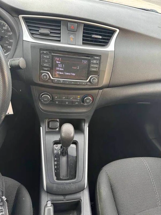 2018 Nissan Sentra 7th Gen - Image 11 of 15