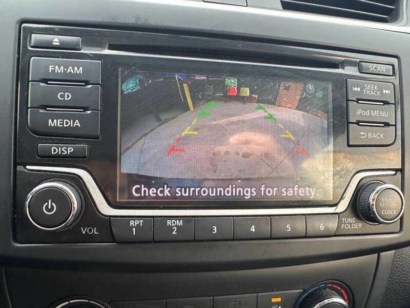 2018 Nissan Sentra 7th Gen - Image 9 of 15