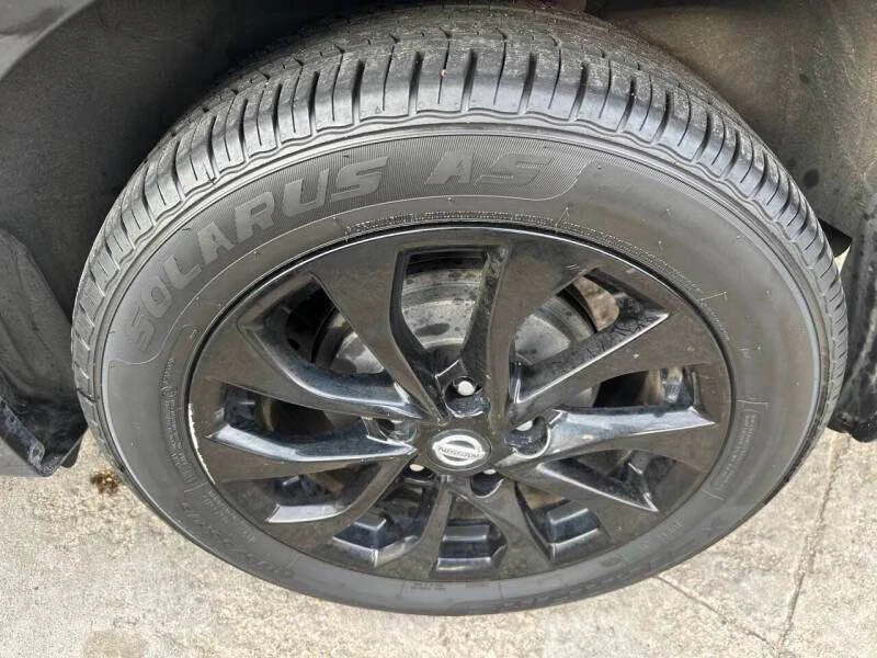 2018 Nissan Sentra 7th Gen - Image 13 of 15