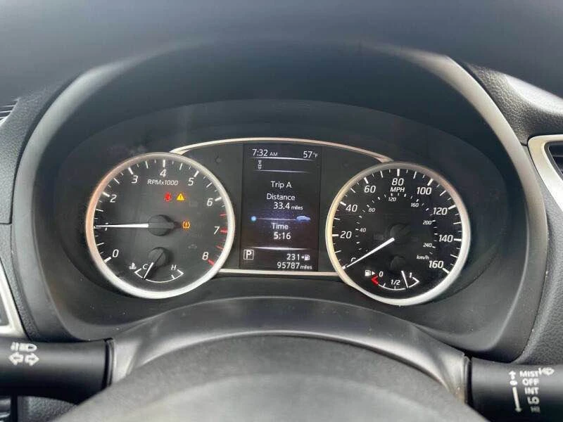 2018 Nissan Sentra 7th Gen - Image 12 of 15