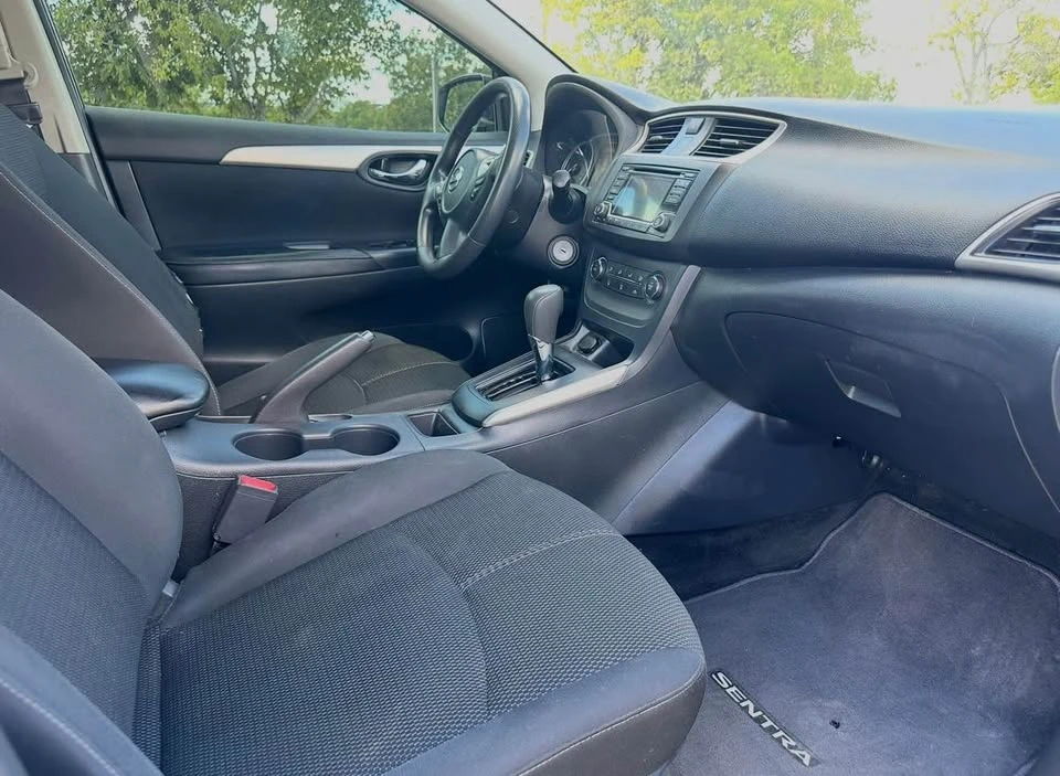 2018 Nissan Sentra 7th Gen - Image 11 of 12