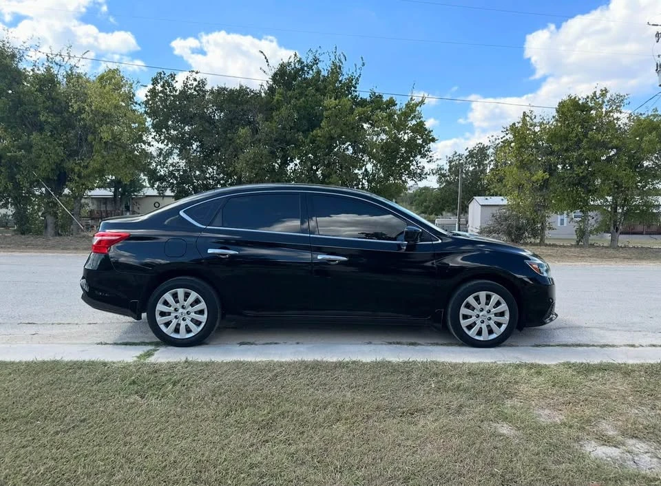 2018 Nissan Sentra 7th Gen - Image 10 of 12