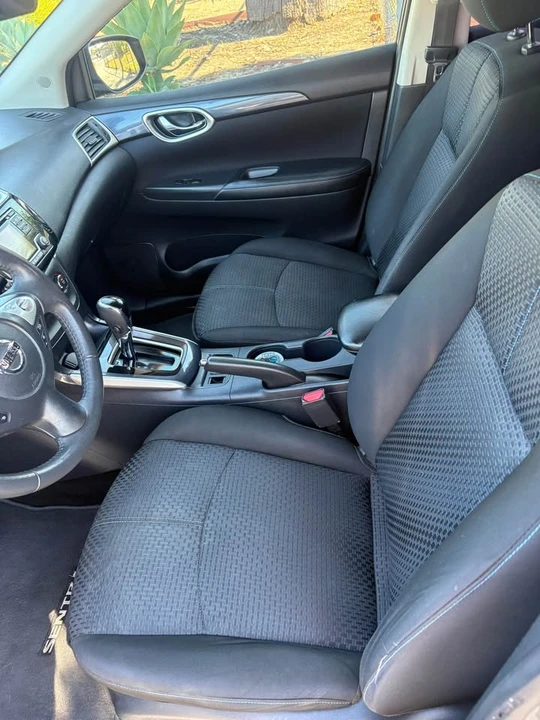 2018 Nissan Sentra 7th Gen - Image 4 of 10