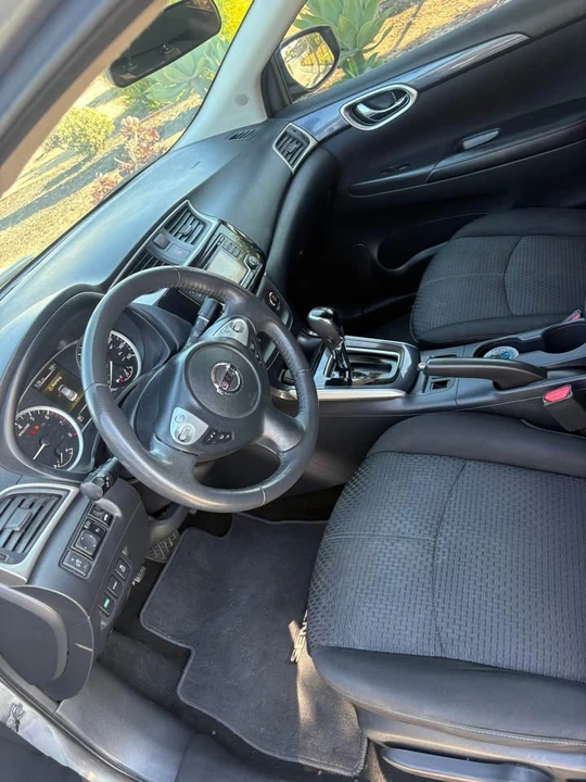 2018 Nissan Sentra 7th Gen - Image 5 of 10