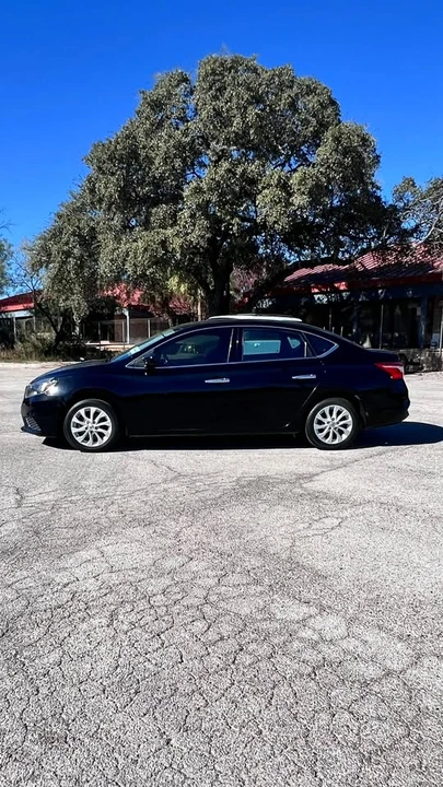 2018 Nissan Sentra 7th Gen - Image 3 of 9