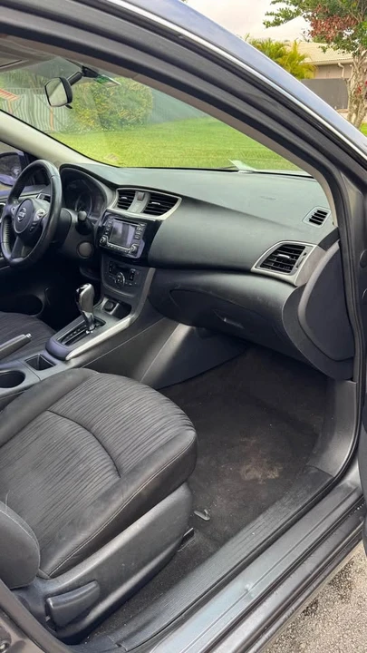2018 Nissan Sentra 7th Gen - Image 9 of 10