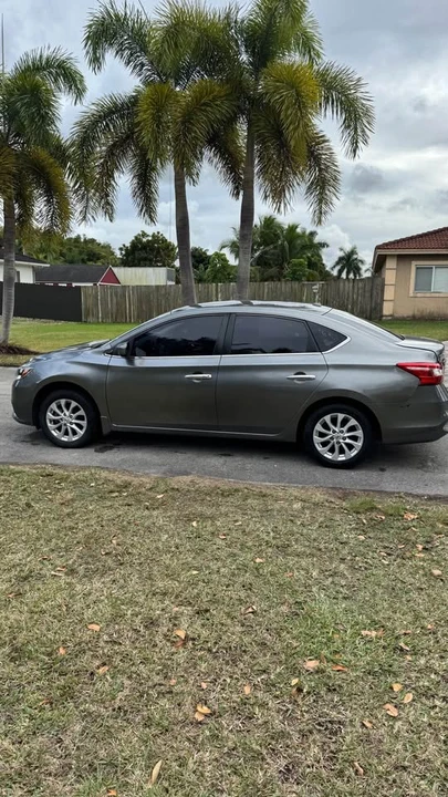 2018 Nissan Sentra 7th Gen - Image 2 of 10