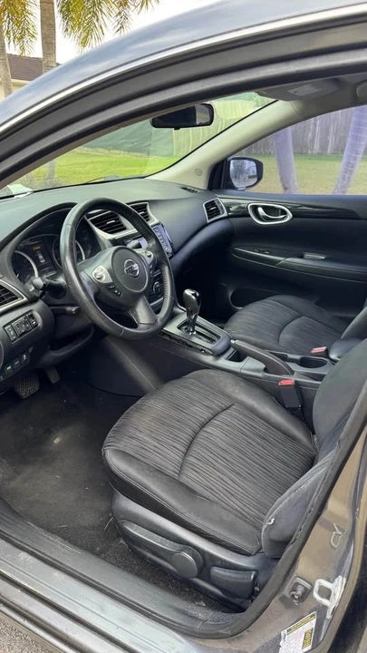 2018 Nissan Sentra 7th Gen - Image 5 of 10