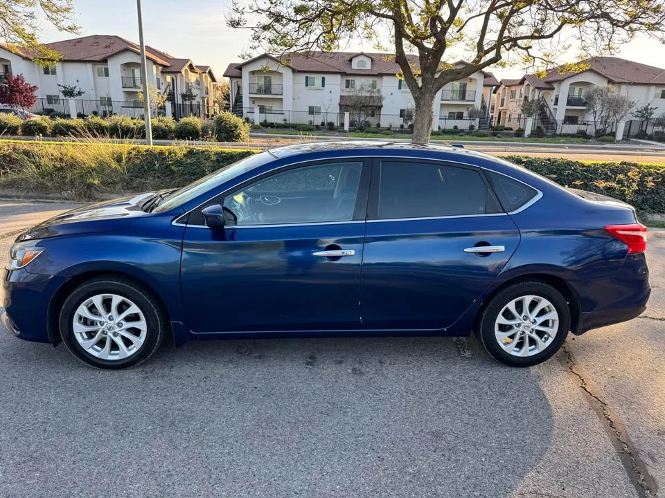 2018 Nissan Sentra 7th Gen - Image 4 of 9