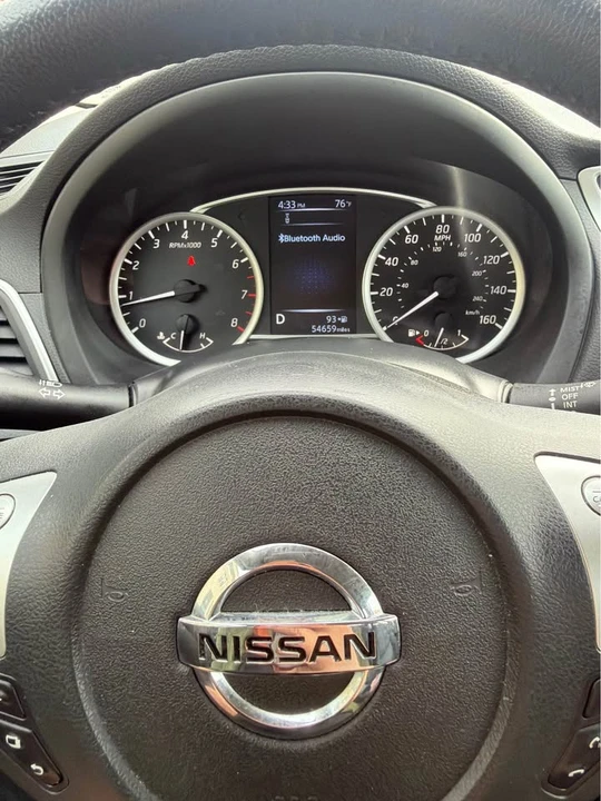 2018 Nissan Sentra 7th Gen - Image 9 of 19