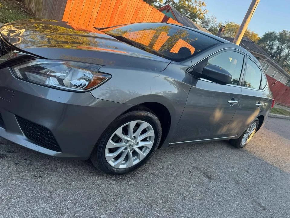 2018 Nissan Sentra 7th Gen - Image 3 of 9