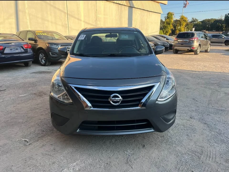 2018 Nissan Versa - Image 2 of 10