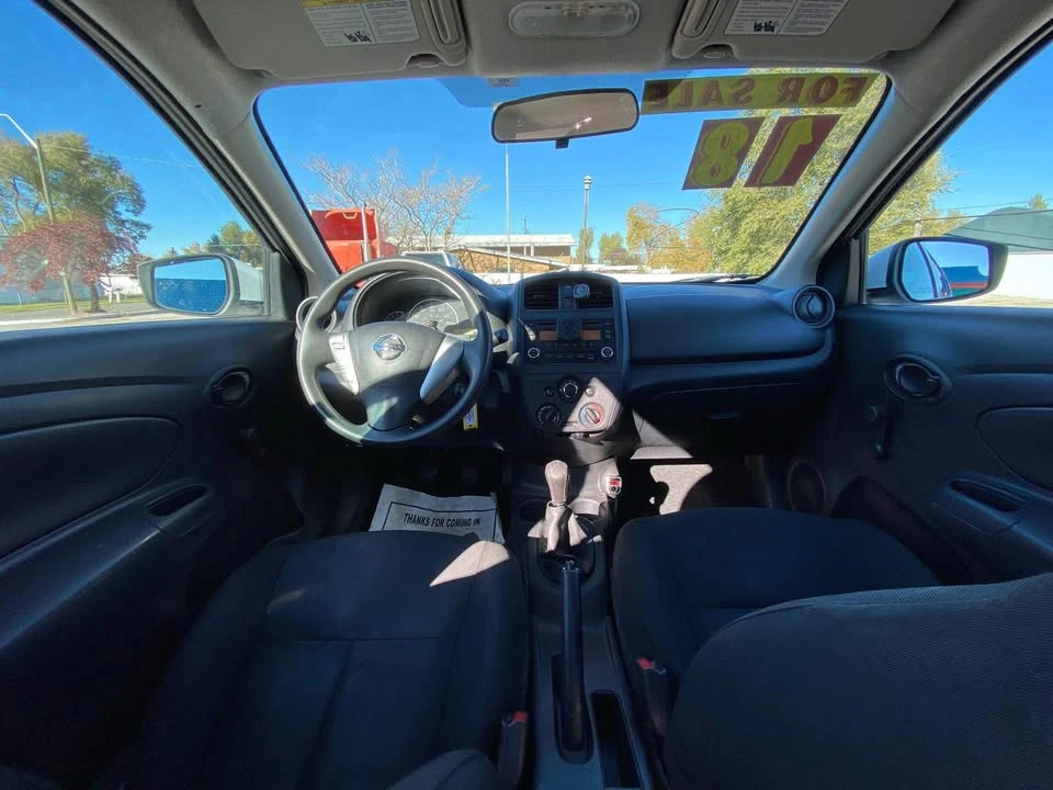 2018 Nissan Versa - Image 10 of 12