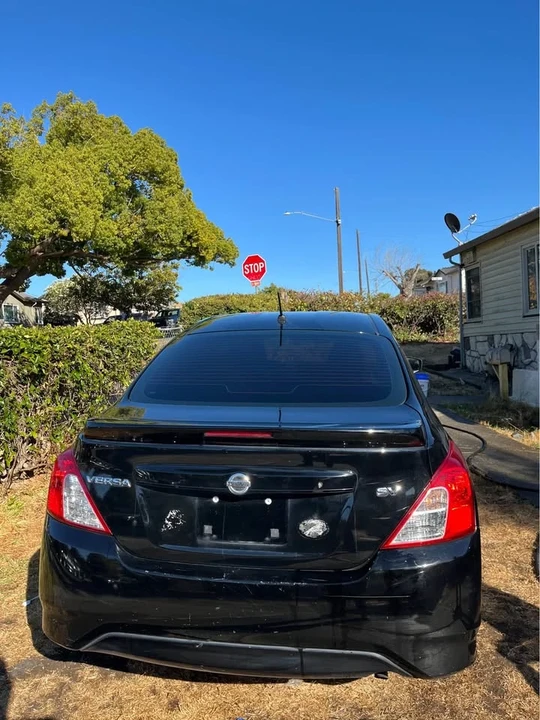 2018 Nissan Versa - Image 3 of 3